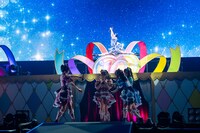 超ときめき♡宣伝部。上段は曲中にバレエの踊りを披露する杏ジュリア。