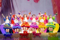 客席の宣伝部員に感謝の気持ちを伝える超ときめき♡宣伝部。