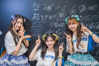 左から杏ジュリア、菅田愛貴、吉川ひより。