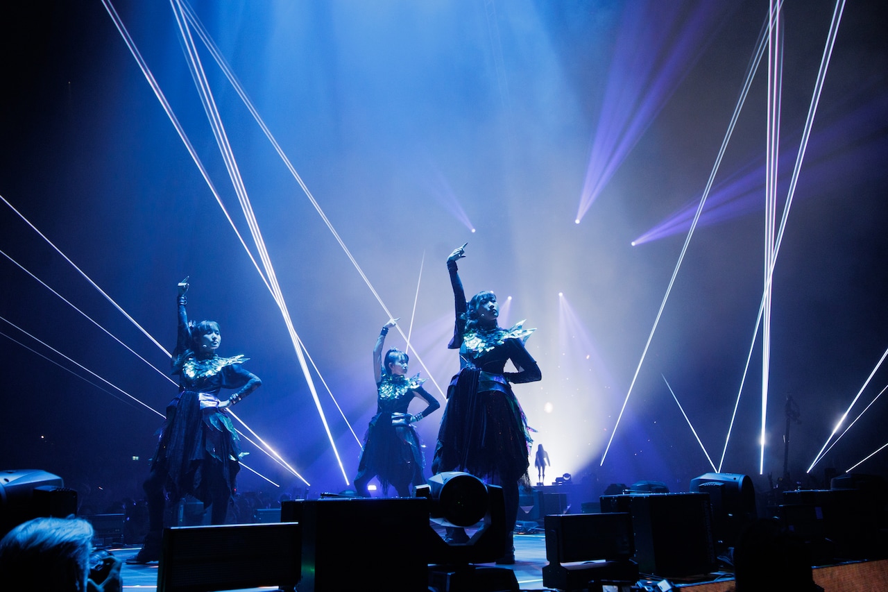 BABYMETALのロンドンO2アリーナライブから「from me to u (feat. Poppy) 」映像公開