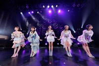 フィロソフィーのダンス「ファイナル・アンサー」コラボの様子。（撮影：ヨシモリユウナ）