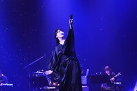 「市川由紀乃リサイタル 2025『新章』」の様子。（撮影：スギゾー）