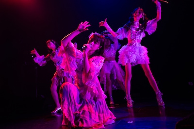 東京女子流「リフレクション」でコラボする香山ななこ、木葭のの、中江友梨、山邊未夢。