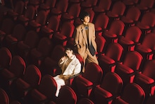 家入レオと斎藤宏介のコラボアーティスト写真。