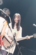 まれ（G, Cho）©キングレコード