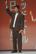 鈴木亮平