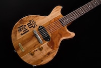 「帝劇オリジナルギター」のボディ部分。