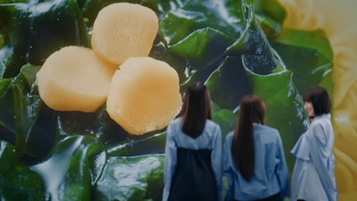 「カップスター ほたて塩 登場篇」より。