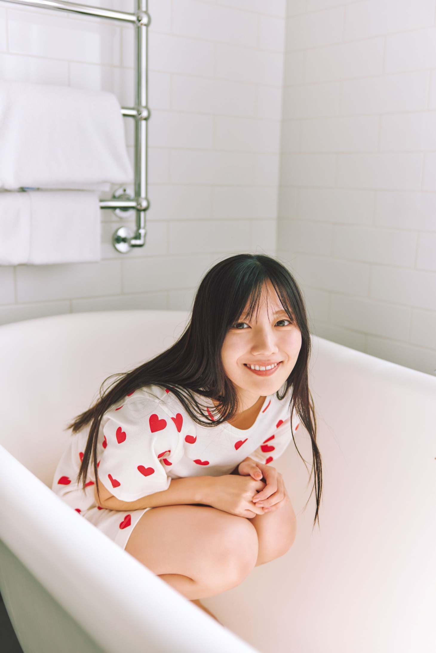 河田陽菜（日向坂46）の2nd写真集より。（Photo by SAKAI DE JUN）