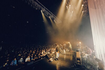 「MONO NO AWARE ONEMAN TOUR 2025」の様子。（撮影：マスダレンゾ）