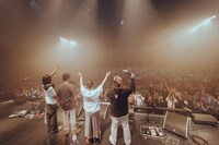 「MONO NO AWARE ONEMAN TOUR 2025」の様子。（撮影：マスダレンゾ）