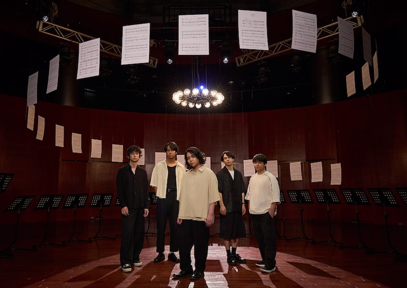 Galileo Galileiの新アーティスト写真（「アマデウス」Ver.）。