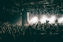 「THE SPELLBOUND Presents BOOM BOOM SATELLITES Special Set !!Spiritualized!!」の様子。（撮影：タカギユウスケ）