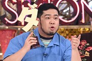松井ケムリ（令和ロマン）