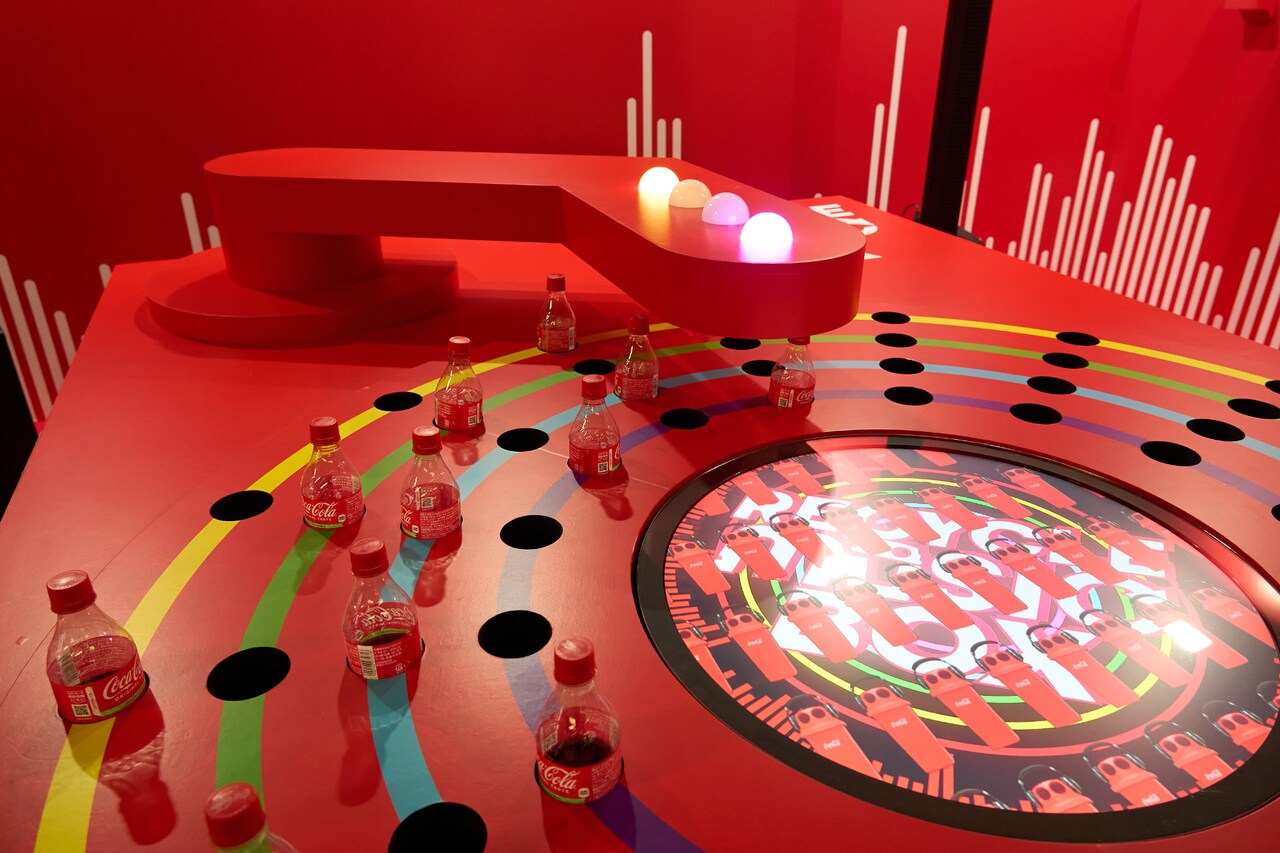 Recycle Music Box」©Coca-Cola X Fes 2025 - XG、Creepy Nuts、&TEAM