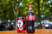 抽選でもらえるVERDYデザインの「コカ・コーラ」。©Coca-Cola X Fes 2025