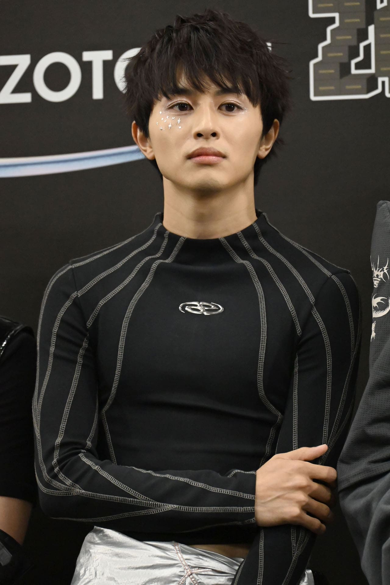 タクヤ タクヤ - 超特急の最年長組がY2Kネタで大盛り上がりの「ZOZOFES」取材