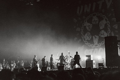 「ROCK-O-RAMA-THE END」よりFACTのライブの様子。（Photo by Taka"nekoze photo"）