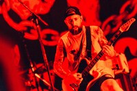 「ROCK-O-RAMA-THE END」よりAdam（G / FACT）。（Photo by Taka"nekoze photo"）