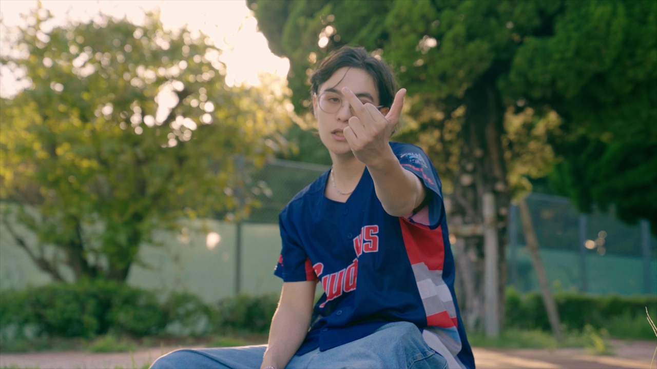 DANNY JIN「俺はセカンド」ミュージックビデオより。