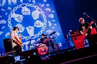 「ROCK-O-RAMA-THE END」よりdustboxのライブの様子。（Photo by SHOTARO）