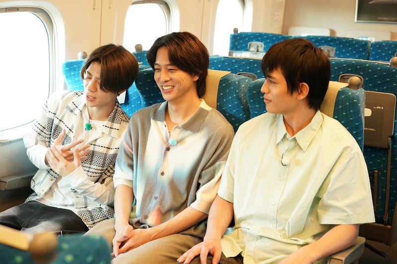 左から松島聡、寺西拓人、篠塚大輝。(c)フジテレビ