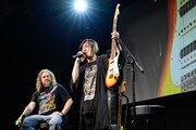 HISASHI（GLAY）×アンディ・ヒックス「MEET THE MASTER BUILDERS」の様子。