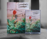 Grandma's Garden「Sweet Dystopian Daydreams」カセットテープとZINE。