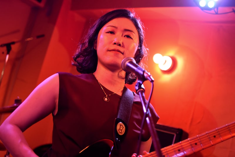 ナカヤマサキ（G, Vo）