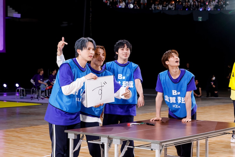 「借り物しりとり」の様子。