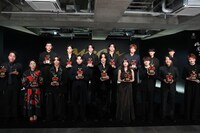 「anan AWARD 2025」授賞式の参加者。