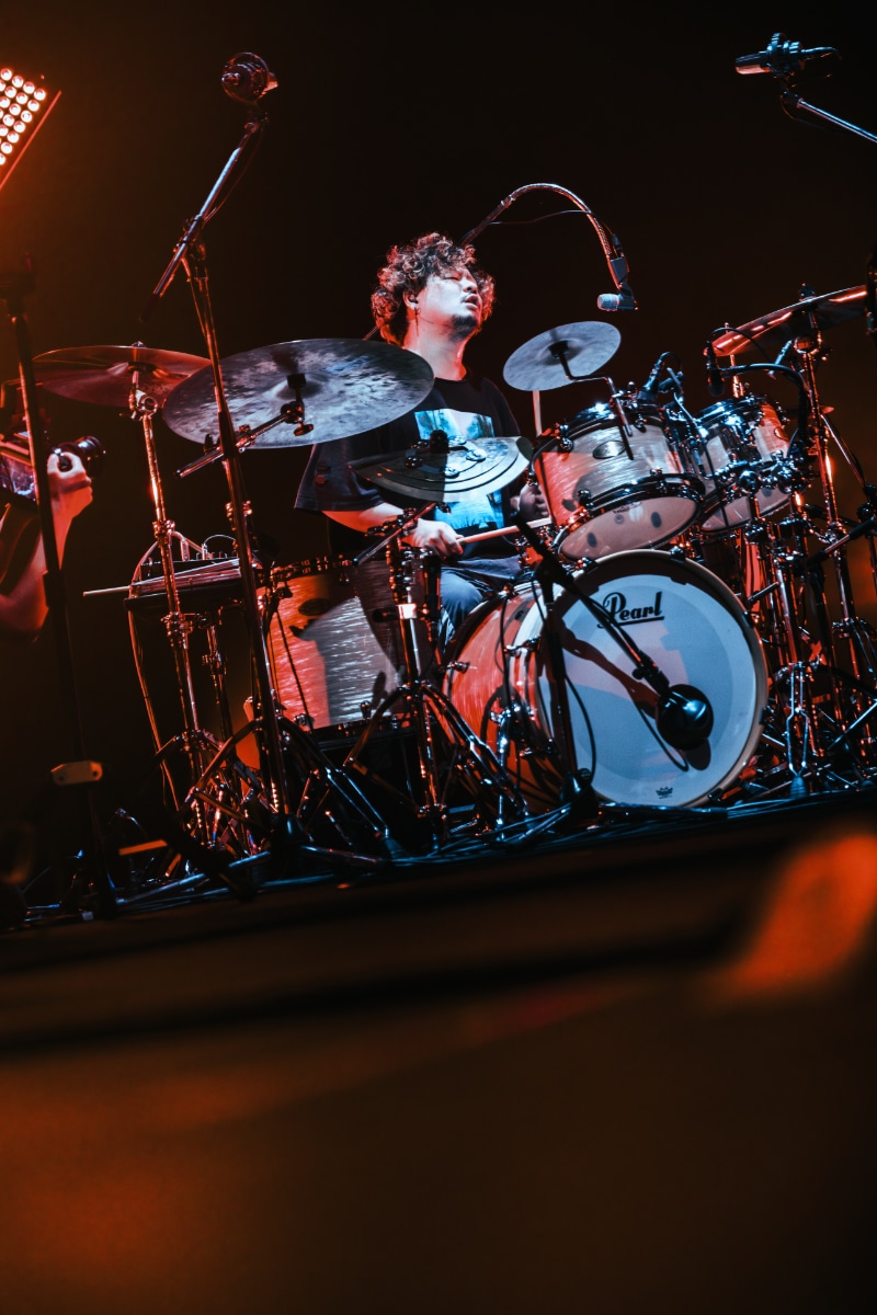 益田英知（Dr）（Photo by Kaito Ono）