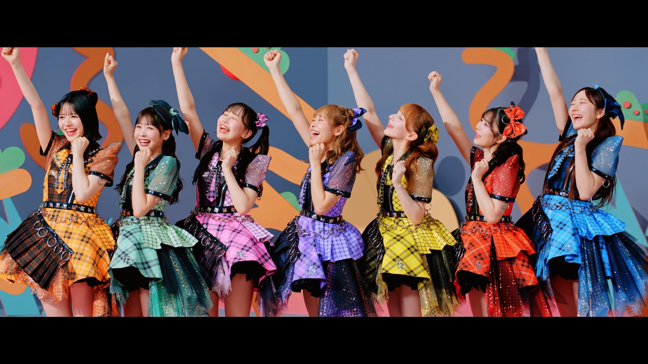 FRUITS ZIPPER「はちゃめちゃわちゃライフ！」ミュージックビデオより。