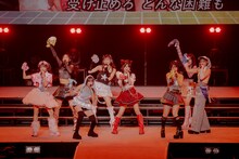 「OCHA NORMA 2025 LIVE at BUDOKAN ～#OCHAnnel～」の様子。