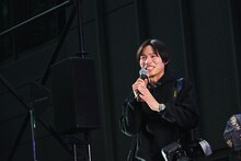 加賀翔（かが屋）（撮影：高橋まりな）