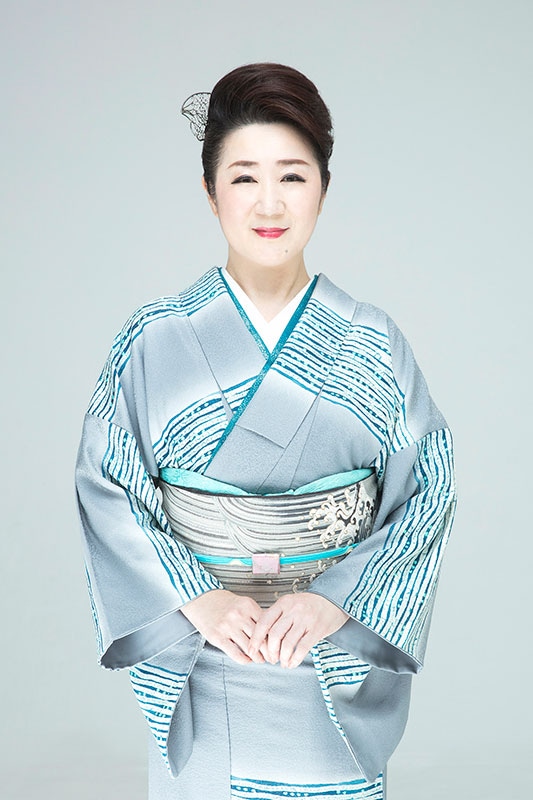 入山アキ子
