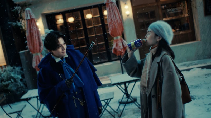 「紅茶花伝」新CMより。