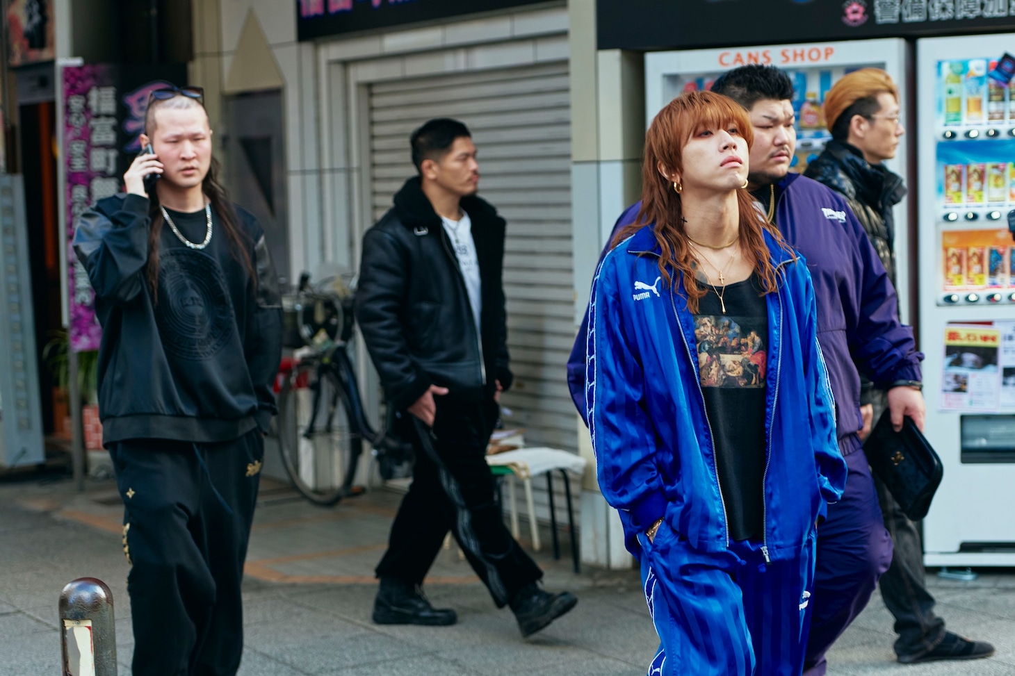 映画「ナイトフラワー」より渋谷龍太（SUPER BEAVER）の場面カット。