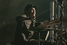 KOUICHI（Dr, Cho / 10-FEET）（撮影：井上嘉和）