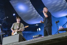 左から岸田繁（Vo, G / くるり）、SU（RIP SLYME）。（撮影：井上嘉和）