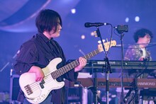 高野賢也（B, Cho / マカロニえんぴつ）（撮影：井上嘉和）