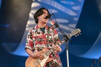 はっとり（Vo, G / マカロニえんぴつ）（撮影：井上嘉和）