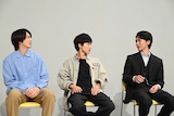 左から高野洸、草川拓弥(超特急)、細田善彦。