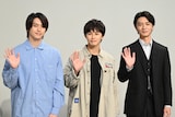左から高野洸、草川拓弥(超特急)、細田善彦。