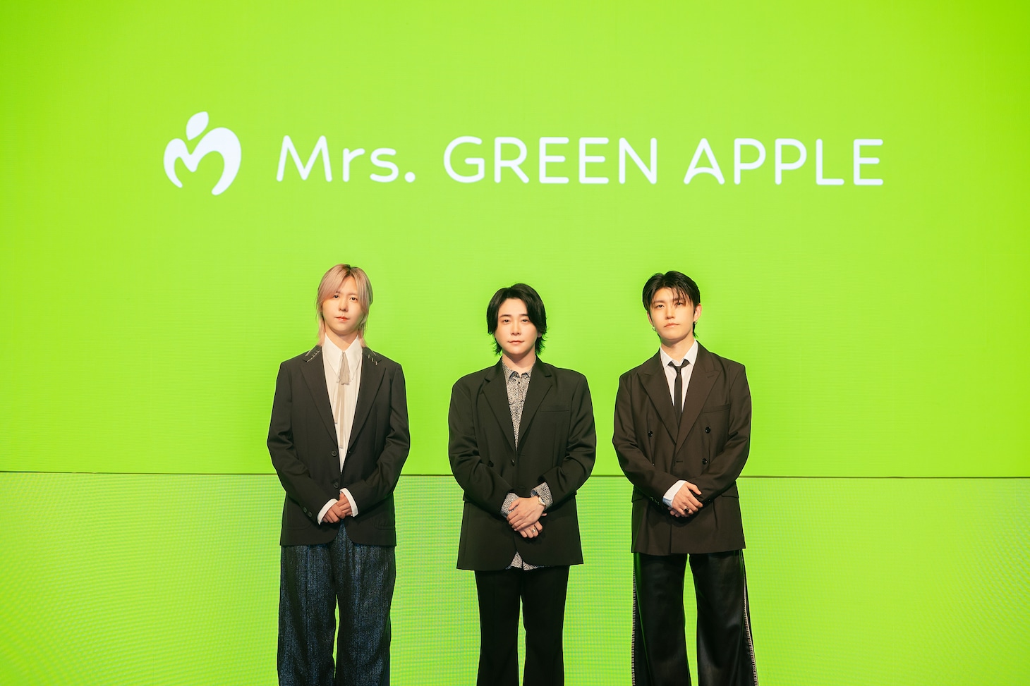 Mrs. GREEN APPLE