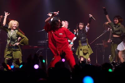 GANG PARADE、石毛輝（the telephones）。（撮影：大橋祐希）