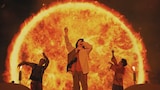 三浦大知「Horizon Dreamer」のライブ映像より。