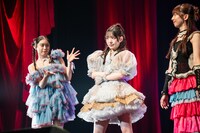 私立恵比寿中学校手芸部によるファッションショーの様子。