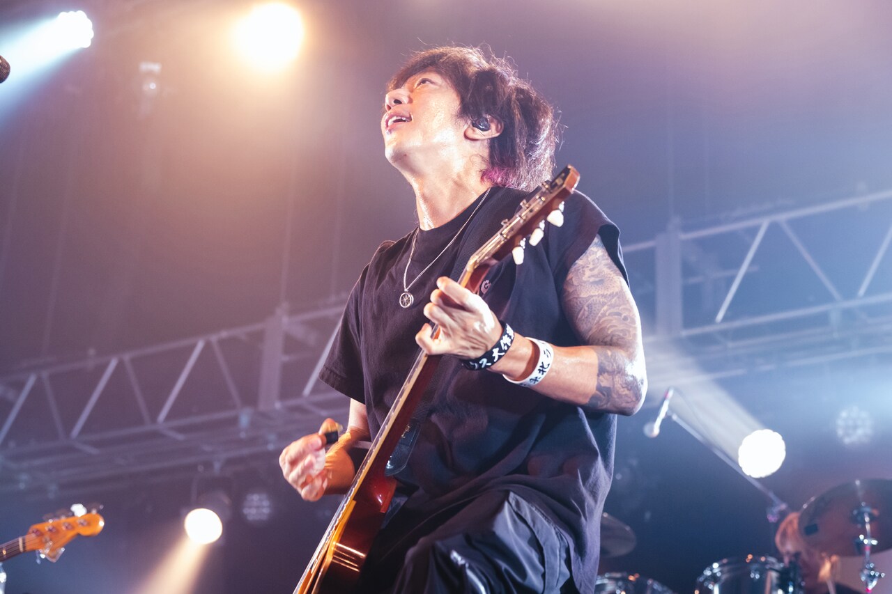 細美武士（Vo, G / MONOEYES）（撮影：石井麻木） - ART-SCHOOL