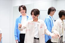 寺西拓人と松島聡。©日本テレビ